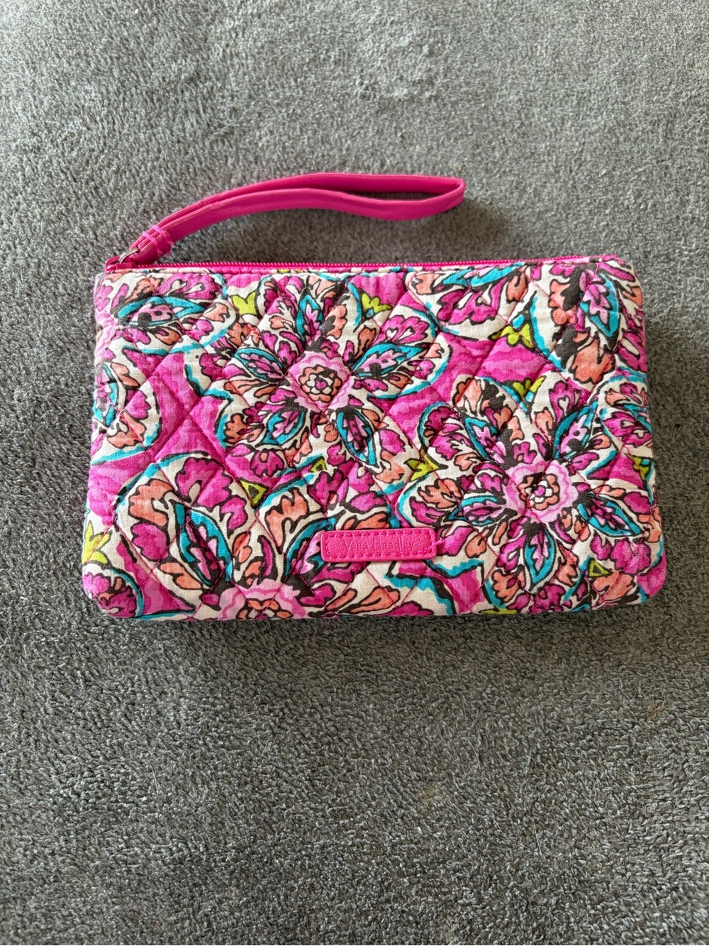 Vera Bradley Retired Floral Sunburst Quilted Wristlet